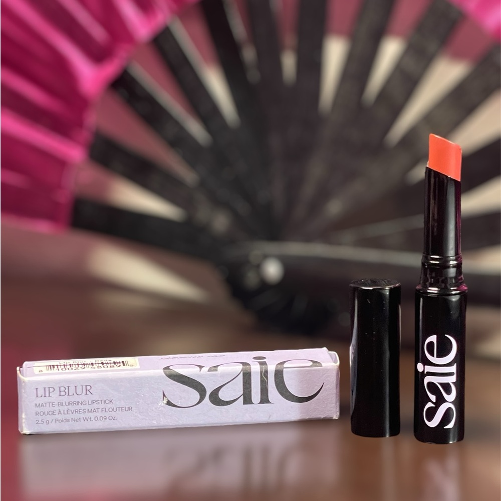 Saie Lip Blur Matte Lipstick -Dada